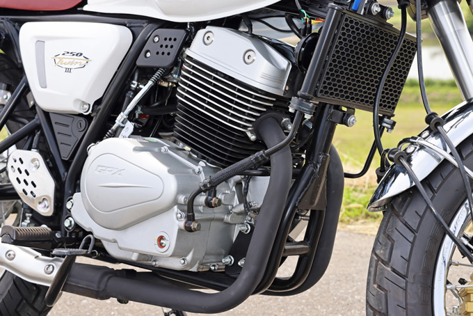 【GPX レジェンド250ツイン3 試乗記】タイ発のネオクラシックマシンが、さらに乗りやすく、質感を高めて新登場の19画像