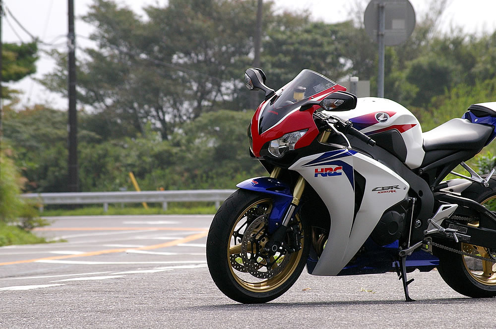  ホンダ  CBR1000RR