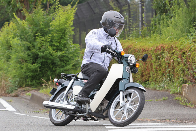 【ホンダ スーパーカブ110試乗記】世界最大のベストセラーマシンがエンジンと足周りを大幅にリニューアルの05画像