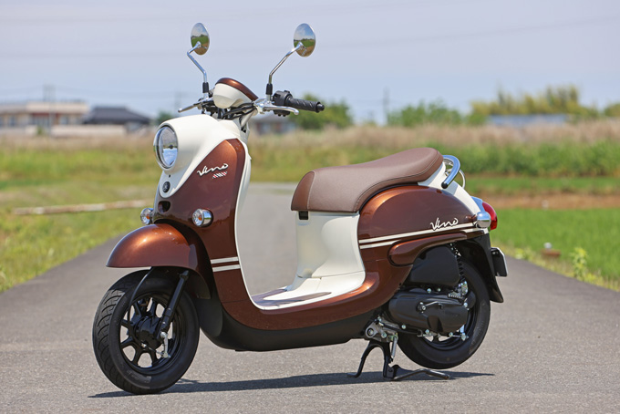 【ヤマハ ビーノ試乗記】レトロポップなデザインで愛され続けるヤマハのロングセラー50ccスクーターの03画像