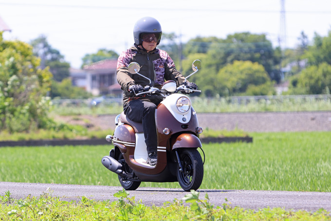 【ヤマハ ビーノ試乗記】レトロポップなデザインで愛され続けるヤマハのロングセラー50ccスクーターの09画像