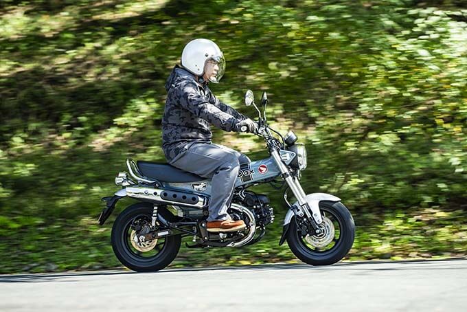 【ホンダ ダックス125 試乗記】新開発のT字型プレス鋼板フレームを採用した正真正銘のDAXが復活！のmain画像