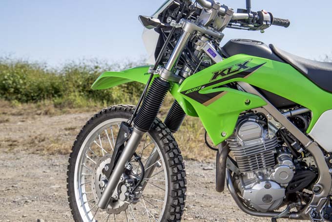 【カワサキ KLX230S 試乗記】-55mmのシート高で更にターゲットを拡大した本気のオフロードトレールの17画像