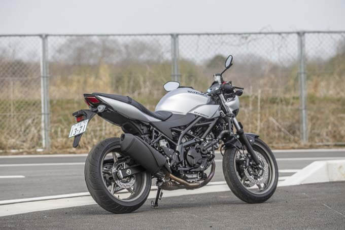 【SUZUKI SV650X 試乗記】Vツインエンジンを堪能できるカフェレーサー風ネイキッドスポーツの02画像