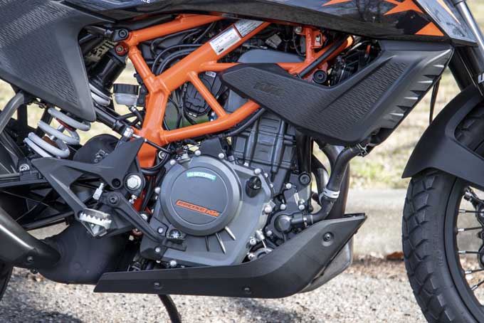 【KTM 390 ADVENTURE SW 試乗記】スポークホイールとライドモード追加でオフロードへの適性が増した390の12画像