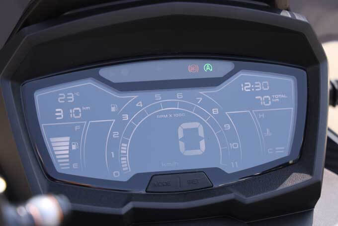 【アプリリア SR GT 125 試乗記】遊びの範囲をグンと広げてくれる、アドベンチャーライクな125ccスクーターの12画像