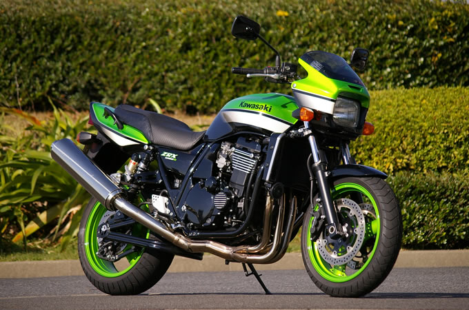 カワサキ ZRX1200Rの画像