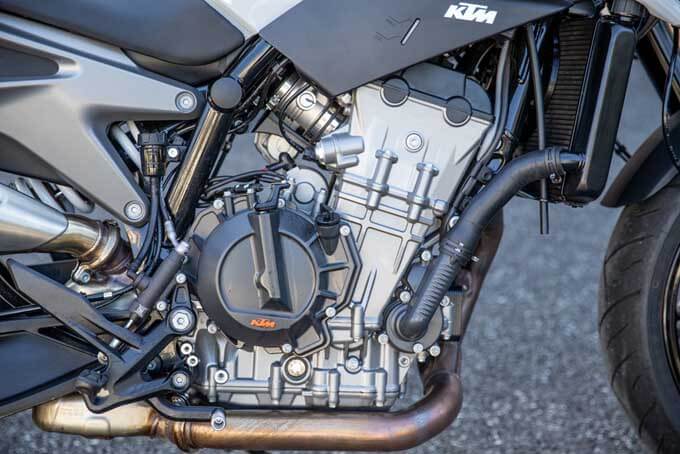 【KTM 790デューク 試乗記】ワインディングが全力で楽しめる最強のネイキッドマシンの11画像