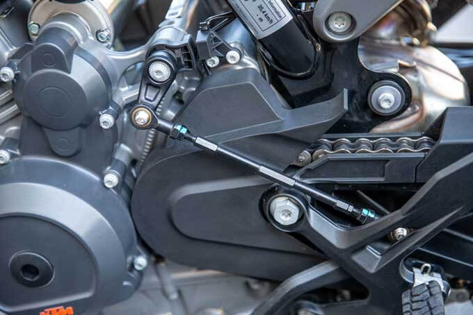 【KTM 790デューク 試乗記】ワインディングが全力で楽しめる最強のネイキッドマシンの画像の18画像