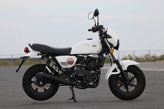 【ハートフォード ミニエリート150 試乗記】ミニバイクのような車体に150ccエンジンを搭載した遊べるバイク 01画像