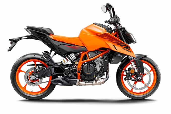 【KTM 390デューク 海外試乗記】全てが新しい第3世代、洗練された走りでスポーツ純度もワンランクアップの01画像