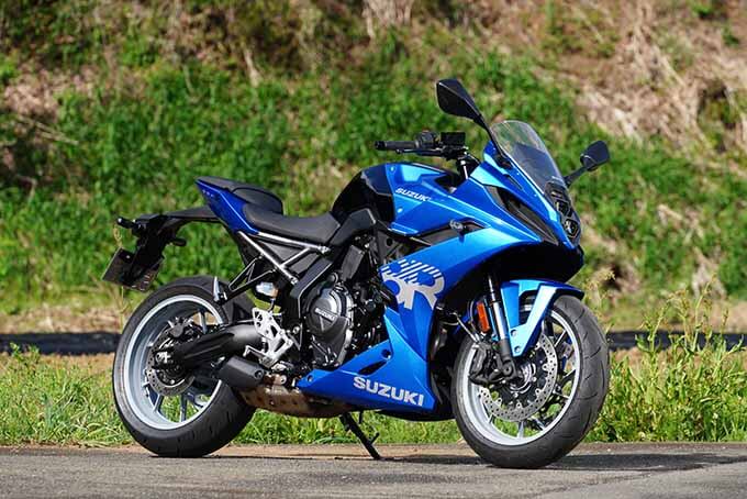 【スズキ GSX-8R 試乗記】心地よさをもたらすカギは人間味の強さだの03画像