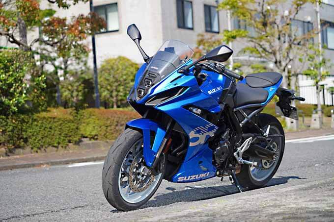 【スズキ GSX-8R 試乗記】心地よさをもたらすカギは人間味の強さだの10画像