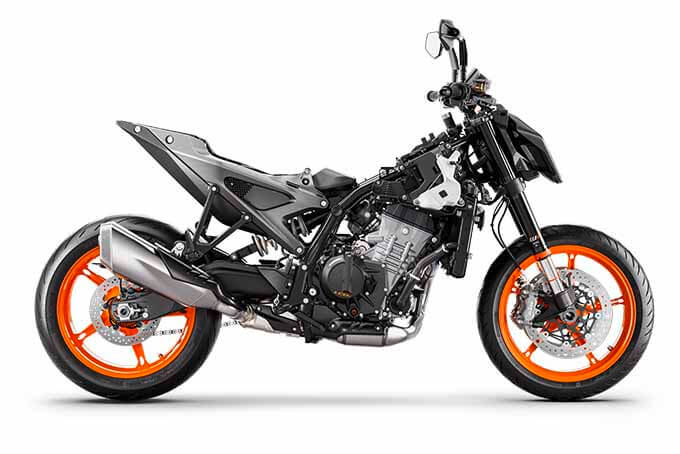 【KTM 990デューク 海外試乗記】リッタークラスとは思えない自在性でアグレッシブでも扱いやすいの02画像