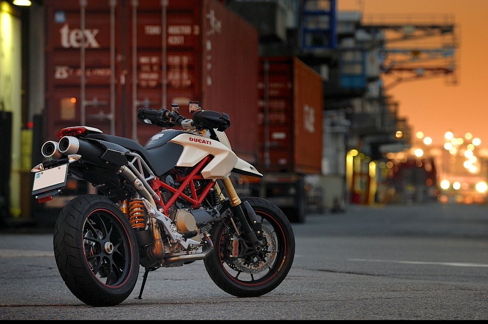 ドゥカティ Hypermotard 1100S