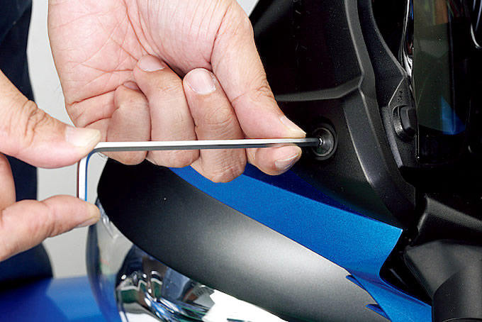 スズキgsx S1000absのヘッドライトバルブ交換 特集記事 最新情報 バイクブロス マガジンズ