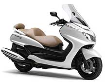 便利で快適 ビッグスクーターが欲しい バイク購入ガイド ビッグスクーターならバイクブロス