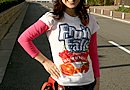 “アメリカン”を演出？（笑） 果実ドリンクメーカーで知られる Minute Maid の Fruit Falls プリントＴシャツを愛用されています。