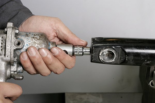 フロントフォークオーバーホール 編 その2 バイク基本整備実践 バイクブロス マガジンズ