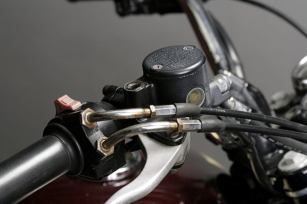ブレーキオーバーホール 編 その1 バイク基本整備実践 バイクブロス マガジンズ