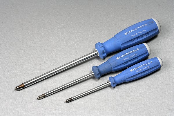 ドライバーの種類と使い方 その１ 工具の使い方実践 バイクブロス・マガジンズ