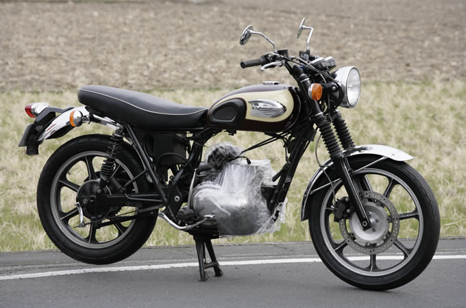 カワサキW650キャストホイール化の画像