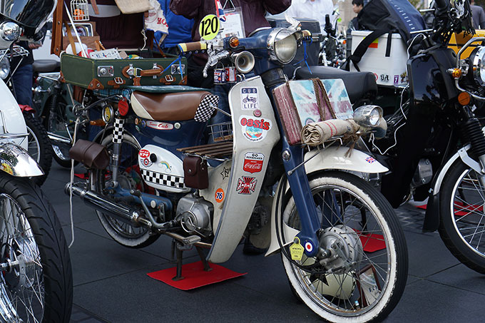 16カフェカブ青山で見つけたカスタムカブたち トピックス 原付 ミニバイクならバイクブロス