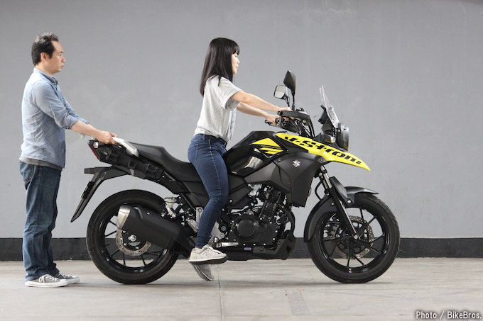 150cmライダーが 安心 を感じたvストローム250足つき比較 トピックス バイクブロス マガジンズ