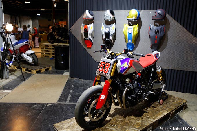 Eicma17 ミラノショー カスタムマシンとフリーマケットが融合したeast Eicma Motorcycle Show レポート トピックス バイクブロス マガジンズ Eicma17 ミラノショー カスタムマシンとフリーマケットが融合したeast Eicma Motorcycle Show レポート トピックス バイクブロス マガジンズ