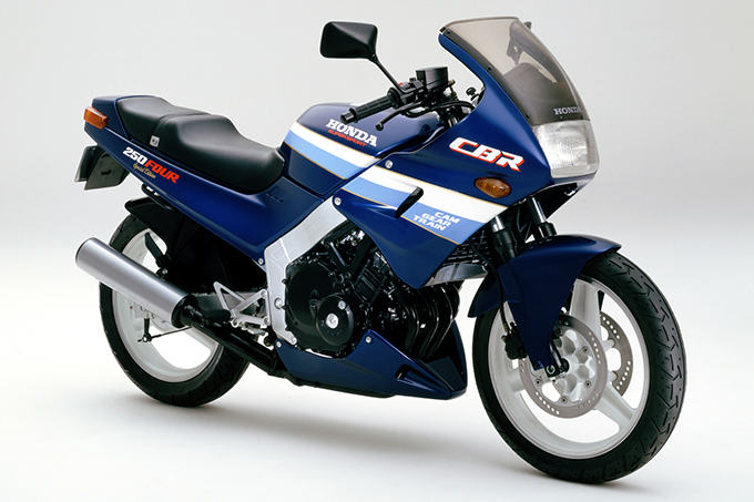 ホンダ【CBR250R／CBR250RR】1980年代から現在のモデルまでを振り返る！の画像