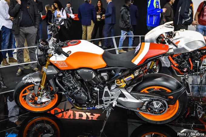 【EICMA2018】フロント片持ち車も登場！ホンダブースの過激なCB1000Rカスタム の画像