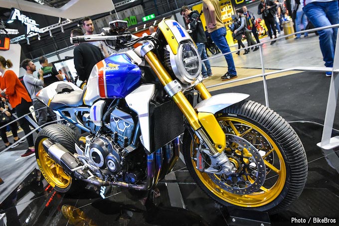 【EICMA2018】フロント片持ち車も登場！ホンダブースの過激なCB1000Rカスタム 