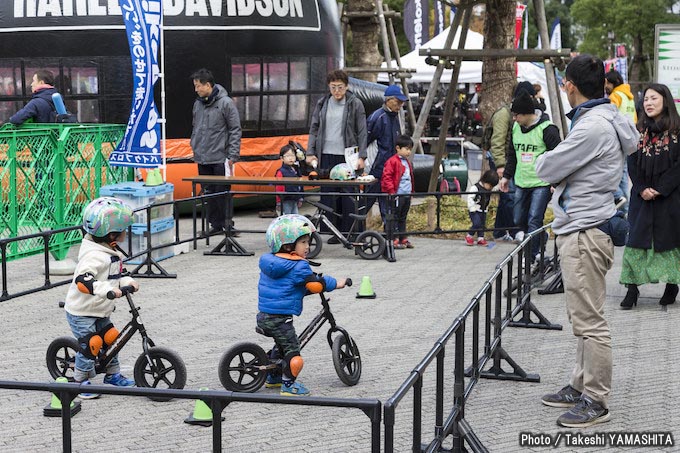 「バイクに乗らない人たちにも、バイクの楽しさを知ってもらいたい！」【バイクブロスまつり2018】レポート　#01の画像