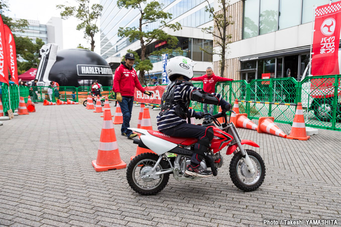 車両メーカーも用品メーカーも大集合！ 【バイクブロスまつり2018】レポート #02の画像