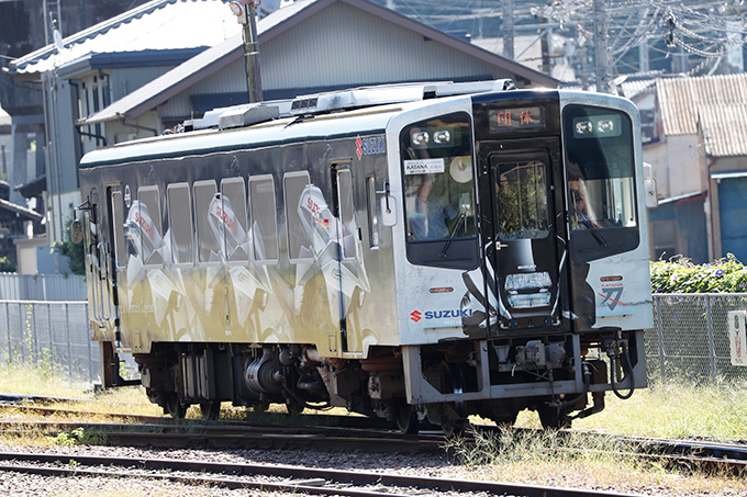 KATANAミーティング2019とラッピング列車出発式の画像01