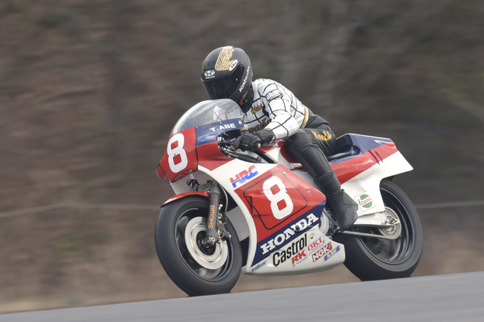 “ホンダのNSR500やNS500が目の前を走った!!