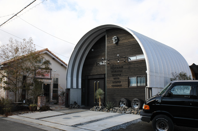 新型コロナに負けるな ガレージライフ アーチビルディング クルマ一台分95万円 他とは一線を画すガレージスタイルを構築 フォトtopics バイクブロス