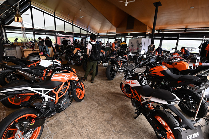 KTM＆ハスクバーナ・モーターサイクルズの最新モデルを南箱根で乗りつくす、試乗会レポートの画像02