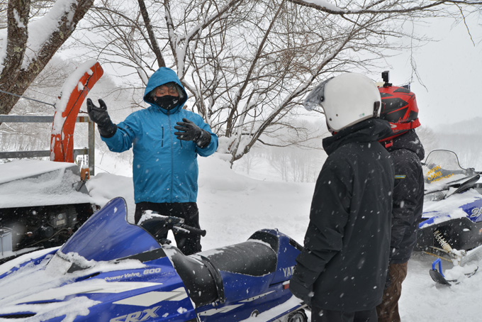 バイク好きならこの冬、絶対にトライしたいスノーモービル フォト