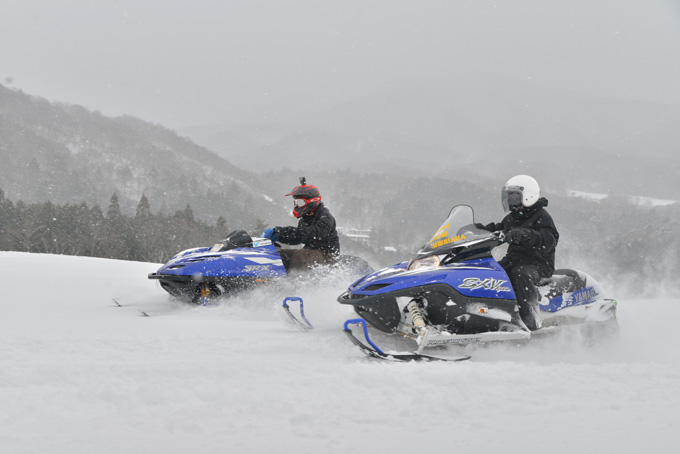 バイク好きならこの冬、絶対にトライしたいスノーモービルの画像08