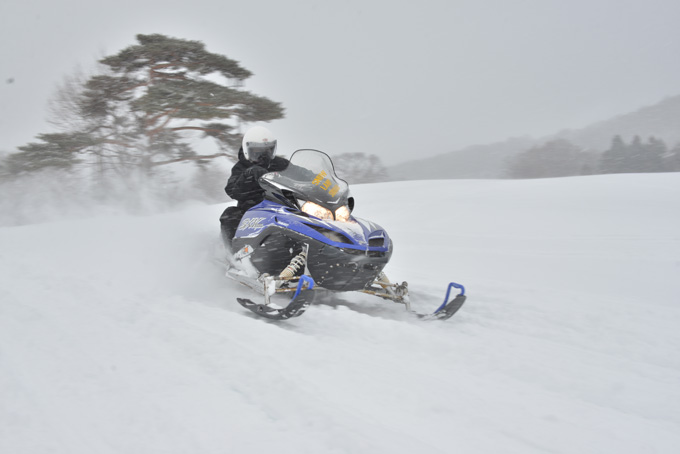 バイク好きならこの冬、絶対にトライしたいスノーモービルの画像10