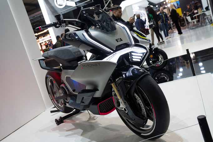 【ミラノモーターサイクルショー2022(EICMA2022）レポート】ロイヤルエンフィールドのスーパーメテオ650やブラフシューペリアのDAGGERなど世界初公開の外国車を紹介の画像45"