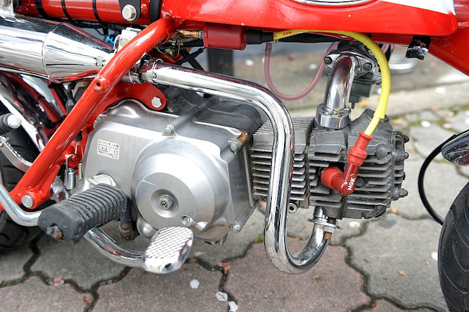 カブ90のエンジンをタケガワ製105ccにボアアップ。