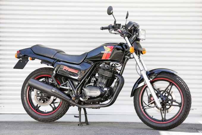 Cb1100f 750k Ft500 Cb250rs Z ホンダ車に囲まれて暮らすガレージ生活 トピックス バイクブロス マガジンズ