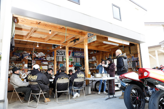 【愛車と棲まう絶版車ガレージ】内藤智和さん（7110WORKS）＆ホンダ NSR250Rの画像