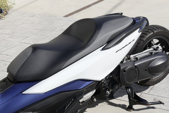 奇蹟の最新フォルツァによるロンホイスタイル プロが造るカスタム ビッグスクーターならバイクブロス
