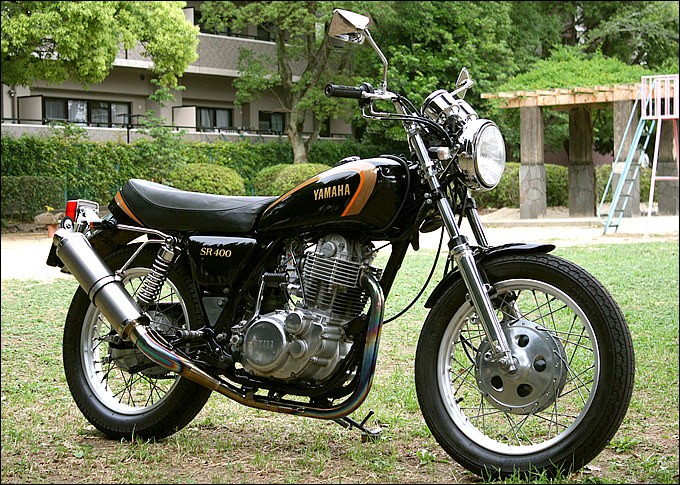 ヤマハ SR400