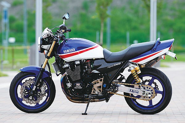 ヤマハ XJR1200 純正シート