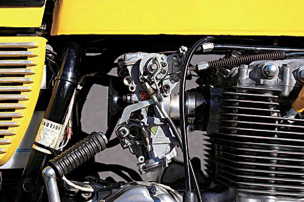 ホンダ CB400Four プロが造るカスタム バイクブロス ホンダ CB400Four プロが造るカスタム バイクブロス