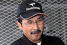 パドックに姿を現した吉村不二雄社長。ヨシムラの本気はユーザーにとっても嬉しいこと。